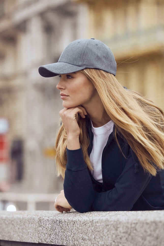 Clique Basic Zip Sweatshirt | Ladies Full-Zip Sweater | Durable | Soft | 9 Colours | XS-2XL